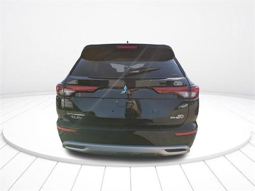 2025 Mitsubishi Outlander PHEV SEL