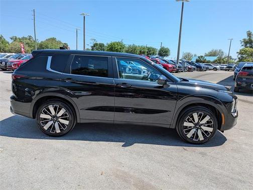 2025 Mitsubishi Outlander SE 2.5 2WD