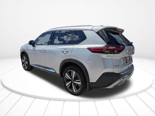 Brilliant Silver Metallic 2022 Nissan Rogue Platinum
