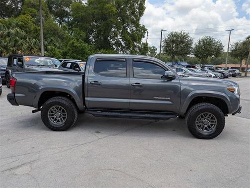 2020 Toyota Tacoma SR5