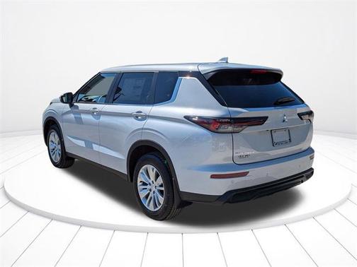 2025 Mitsubishi Outlander ES 2.5 2WD