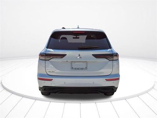 2025 Mitsubishi Outlander ES 2.5 2WD