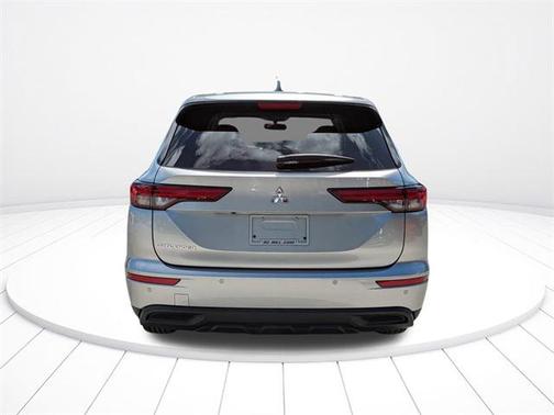 2023 Mitsubishi Outlander ES 2.5 2WD