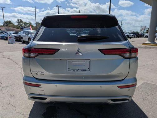 2024 Mitsubishi Outlander SEL 2.5 2WD