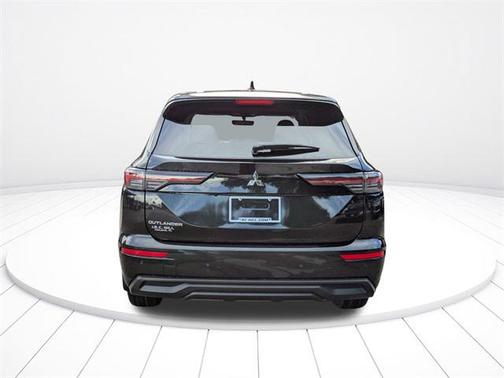 2025 Mitsubishi Outlander ES 2.5 2WD