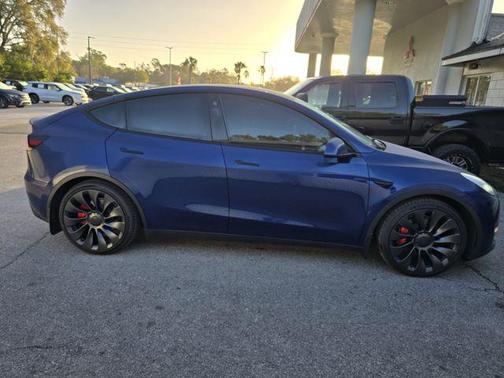 2023 Tesla Model Y Performance Dual Motor All-Wheel Drive