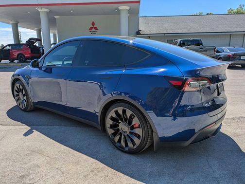 2023 Tesla Model Y Performance Dual Motor All-Wheel Drive