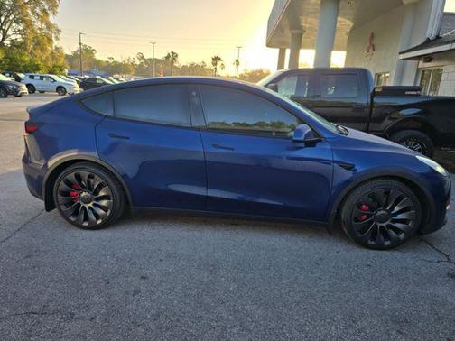 2023 Tesla Model Y Performance Dual Motor All-Wheel Drive