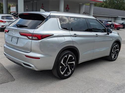 2022 Mitsubishi Outlander SEL 2.5 2WD