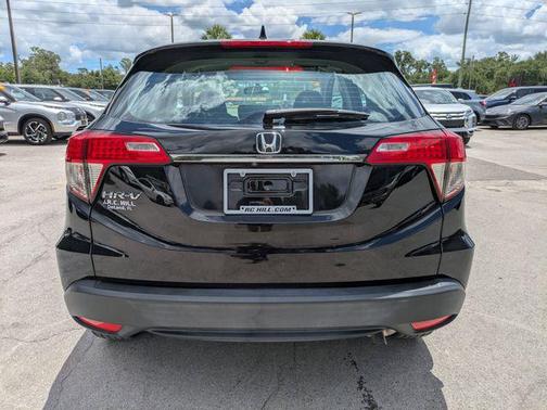 Crystal Black Pearl 2019 Honda HR-V LX