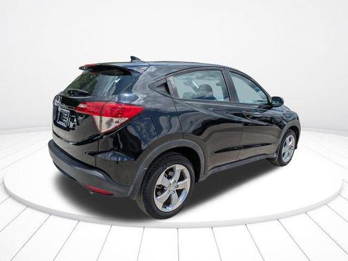 Crystal Black Pearl 2019 Honda HR-V LX