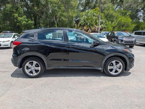 Crystal Black Pearl 2019 Honda HR-V LX