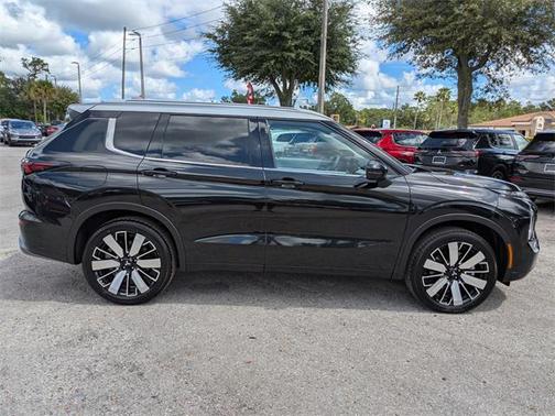 2025 Mitsubishi Outlander PLATINUM EDITION 2.5 S-AWC