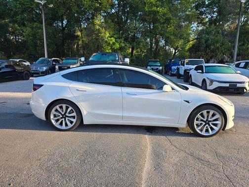 Pearl White Multi-Coat 2019 Tesla Model 3 Long Range