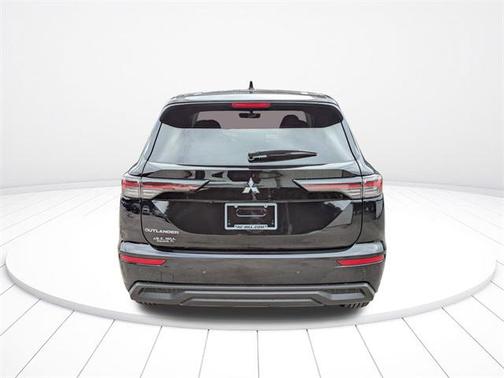 2025 Mitsubishi Outlander ES 2.5 2WD