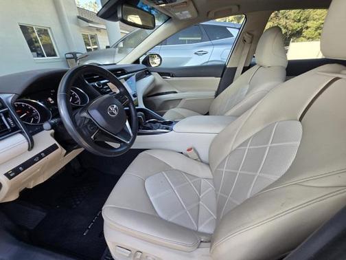 2019 Toyota Camry XLE