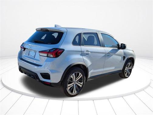 2025 Mitsubishi Outlander Sport SE