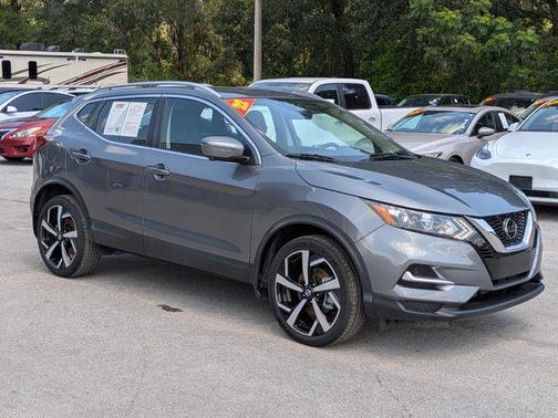 Gun Metallic 2022 Nissan Rogue Sport SL