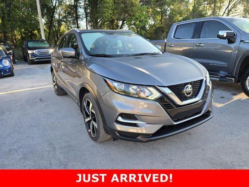 Gun Metallic 2022 Nissan Rogue Sport SL