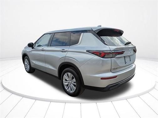 2025 Mitsubishi Outlander ES 2.5 2WD