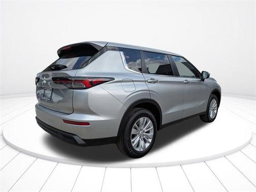 2025 Mitsubishi Outlander ES 2.5 2WD