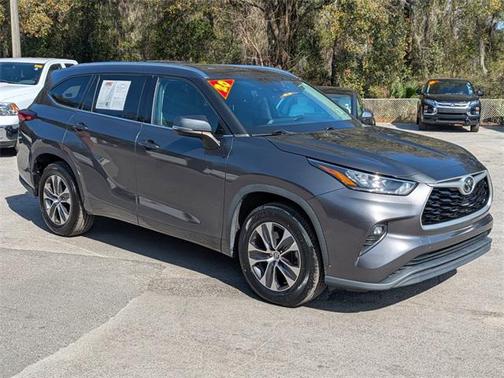 2020 Toyota Highlander XLE