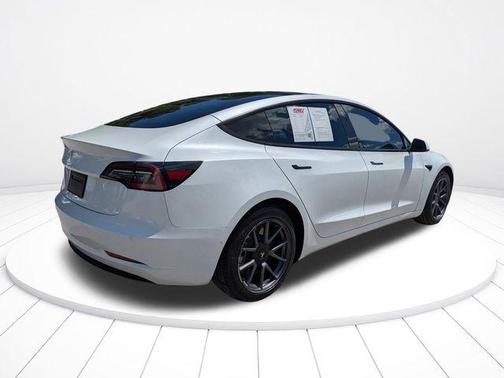 Pearl White Multi-Coat 2021 Tesla Model 3 Standard Range Plus