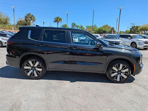 2025 Mitsubishi Outlander SE 2.5 2WD