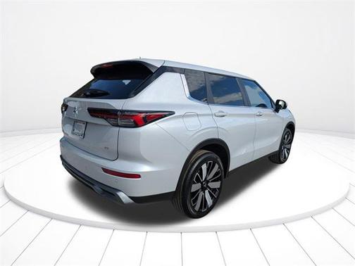 2025 Mitsubishi Outlander SE 2.5 2WD