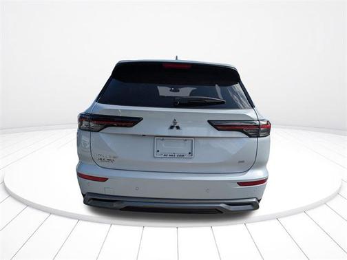 2025 Mitsubishi Outlander SE 2.5 2WD