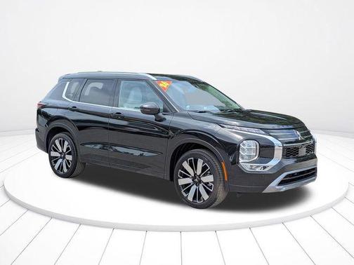 Black Diamond 2026 Mitsubishi Outlander SEL