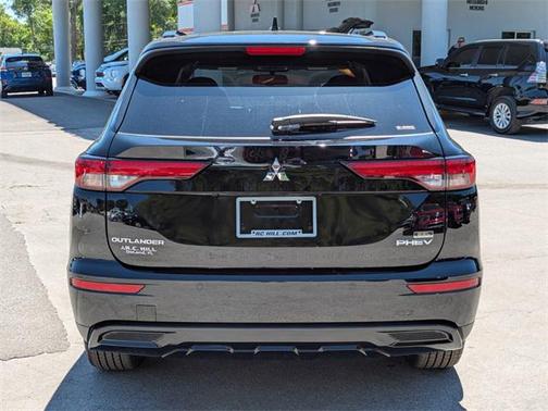 2025 Mitsubishi Outlander PHEV SEL