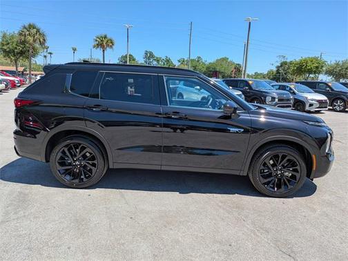 2025 Mitsubishi Outlander PHEV SEL