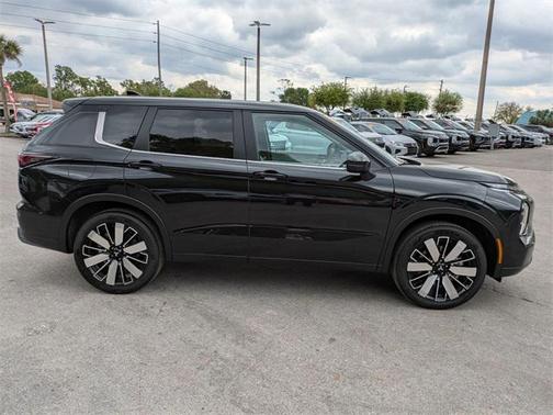 2025 Mitsubishi Outlander SE 2.5 2WD