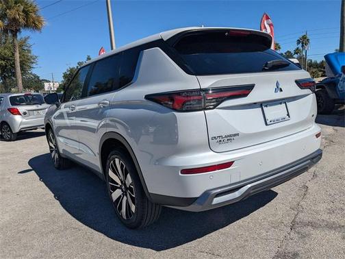 2025 Mitsubishi Outlander SE 2.5 2WD