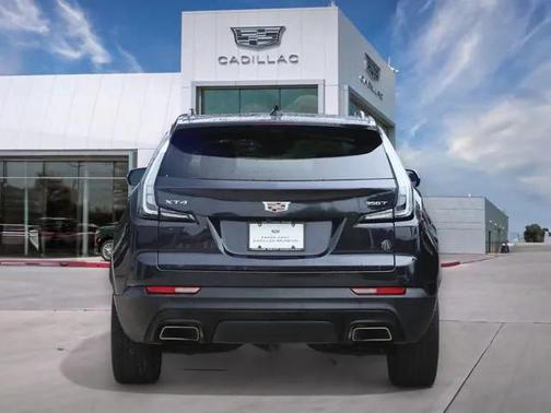 2022 Cadillac XT4 Sport