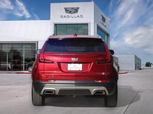 2023 Cadillac XT4 Premium Luxury