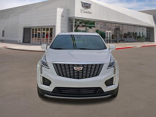 Crystal White Tricoat 2026 Cadillac XT5 Premium Luxury
