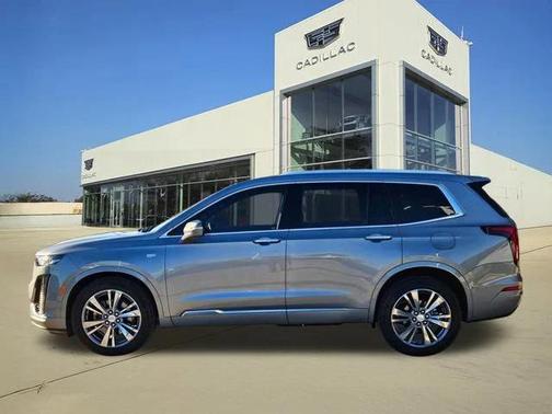 2025 Cadillac XT6 Premium Luxury FWD