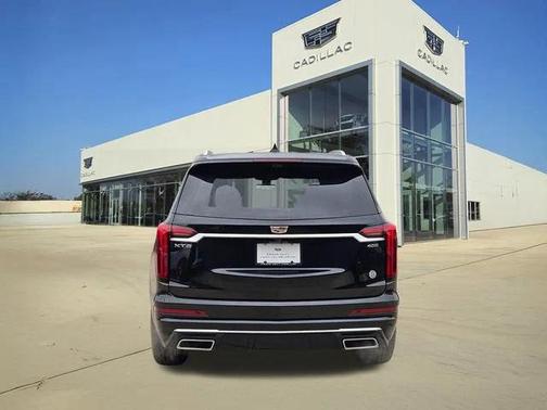 2025 Cadillac XT6 Premium Luxury FWD