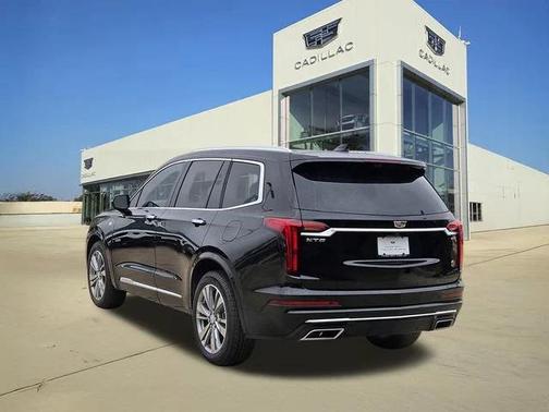 2025 Cadillac XT6 Premium Luxury FWD