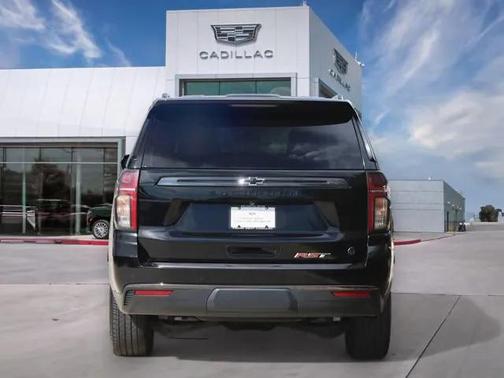 2021 Chevrolet Suburban RST