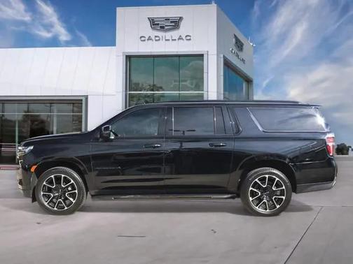 2021 Chevrolet Suburban RST