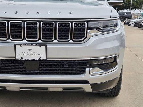 2022 Jeep Wagoneer Series II 4x4