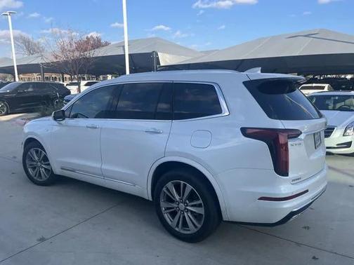 2025 Cadillac XT6 Premium Luxury FWD