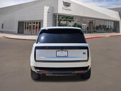 White 2023 Land Rover Range Rover P400 SE
