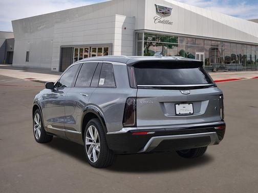 Argent Silver Metallic 2026 Cadillac VISTIQ Luxury