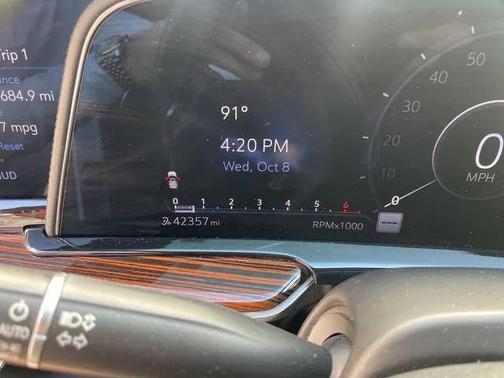 2022 Cadillac Escalade Premium Luxury