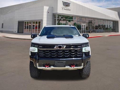 Summit White 2022 Chevrolet Silverado 1500 ZR2