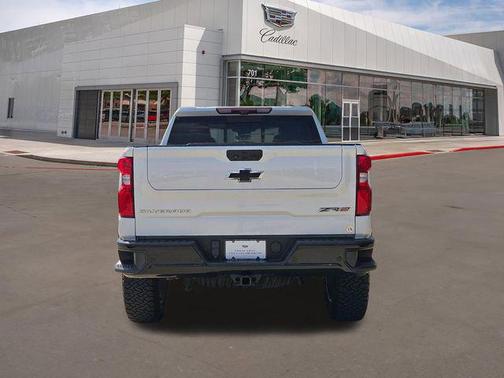 Summit White 2022 Chevrolet Silverado 1500 ZR2